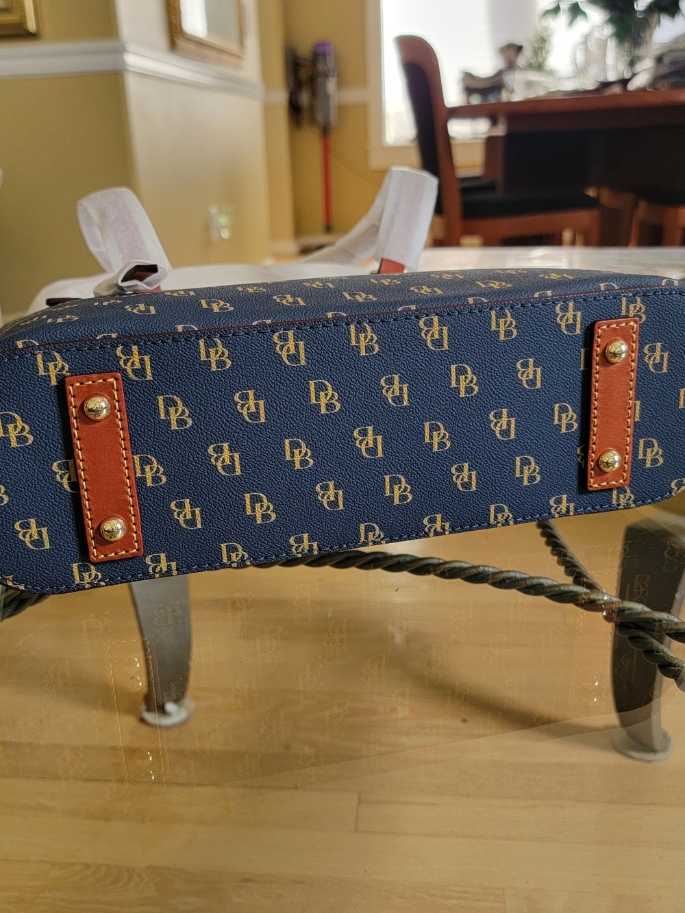 Dooney & Bourke NWT Gretta Navy Shopper Tote - Picture 11 of 12